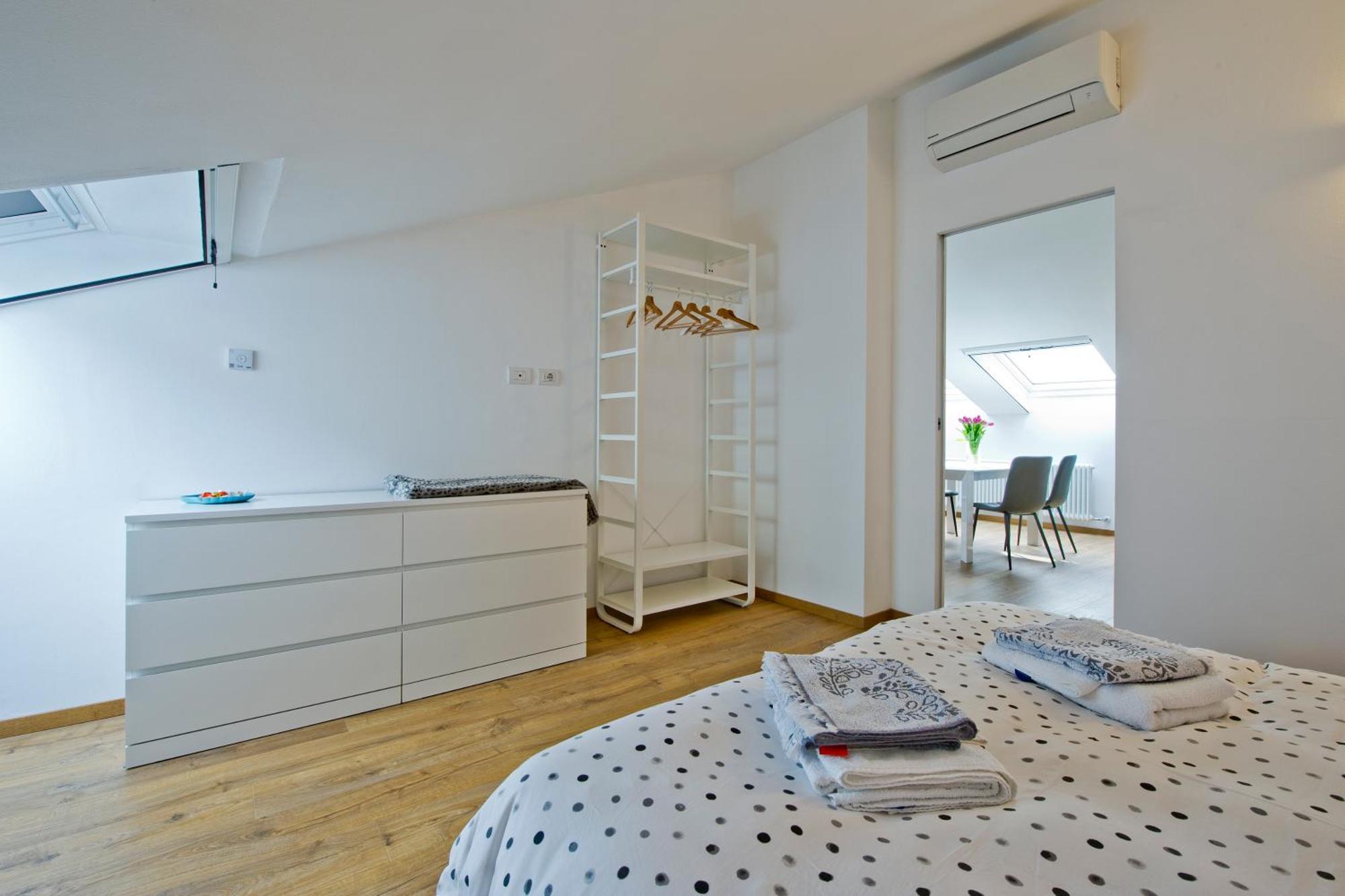 Sky View Apartment Como Bagian luar foto
