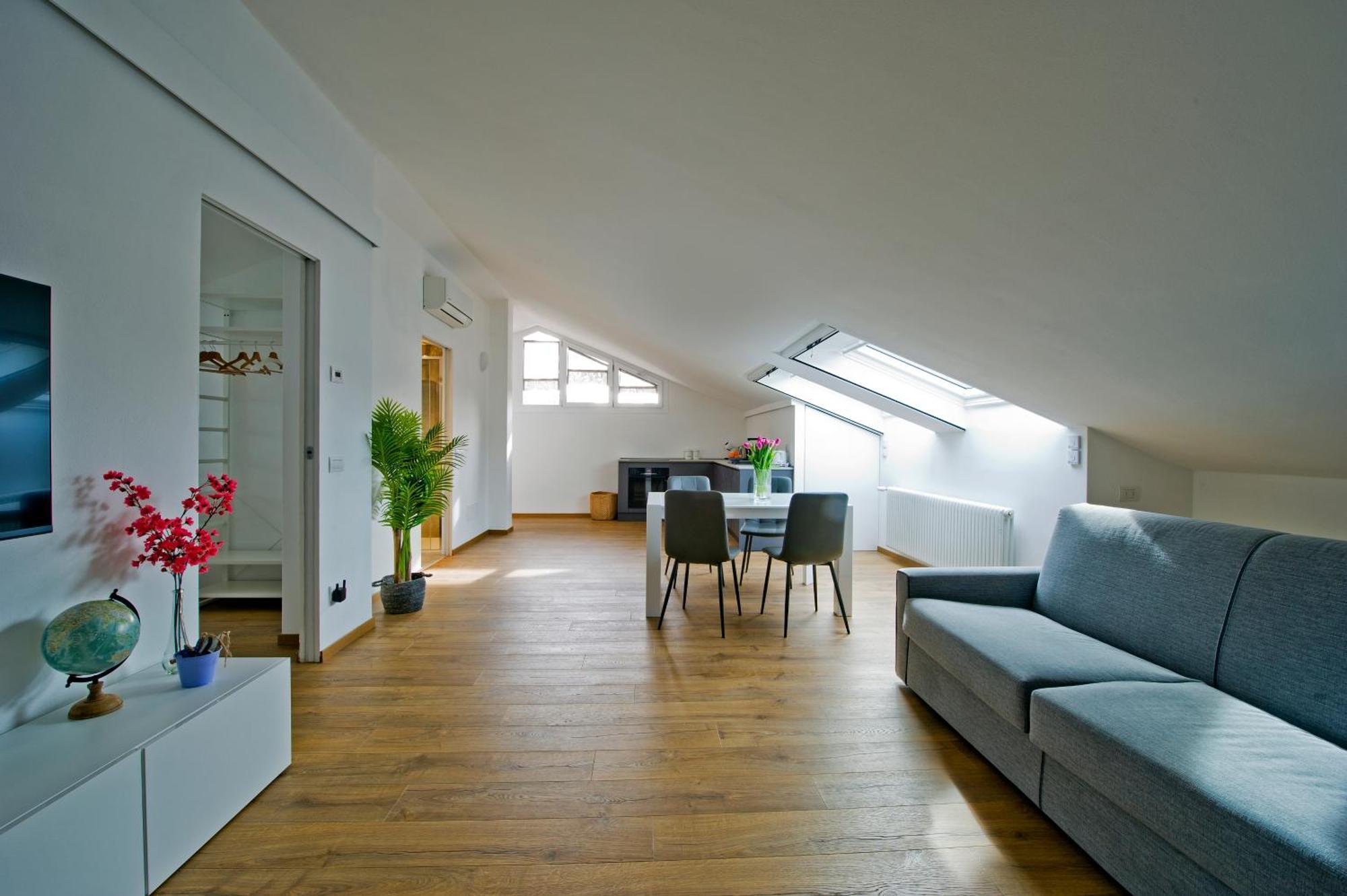 Sky View Apartment Como Bagian luar foto